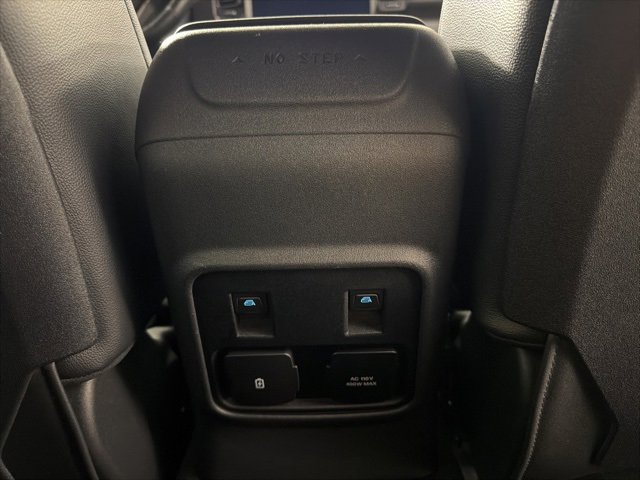 Used 2022 Ford Bronco Badlands image 14