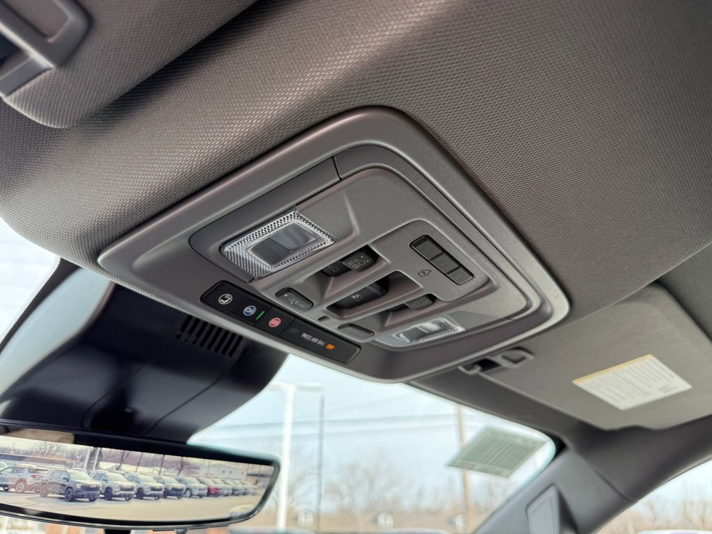 New 2026 GMC Sierra 3500 Denali w/ Denali Reserve Package image 18