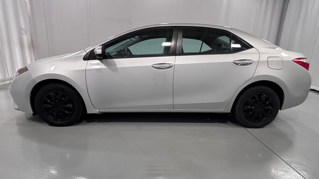 Used 2015 Toyota Corolla L FWD image 8