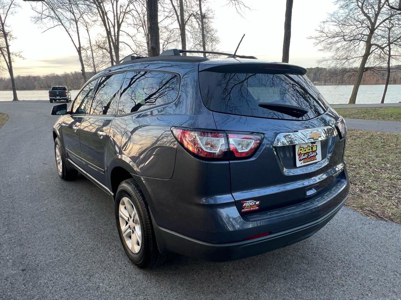 Used 2013 Chevrolet Traverse LS image 8