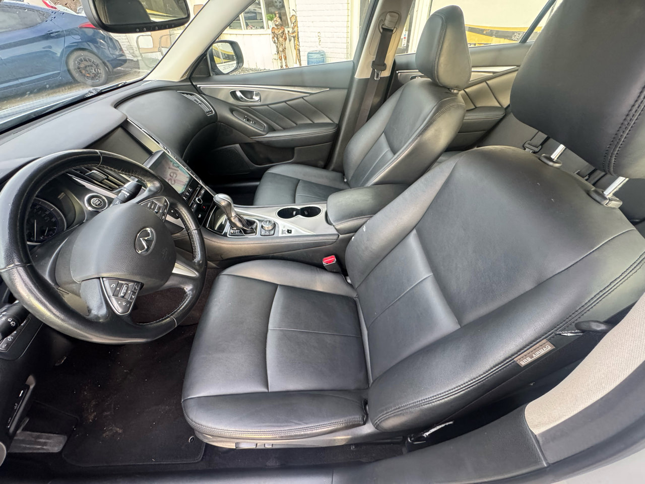 Used 2016 INFINITI Q50 Premium image 11