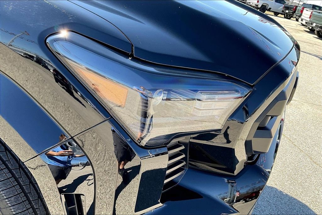 Used 2024 Toyota Tacoma SR image 32