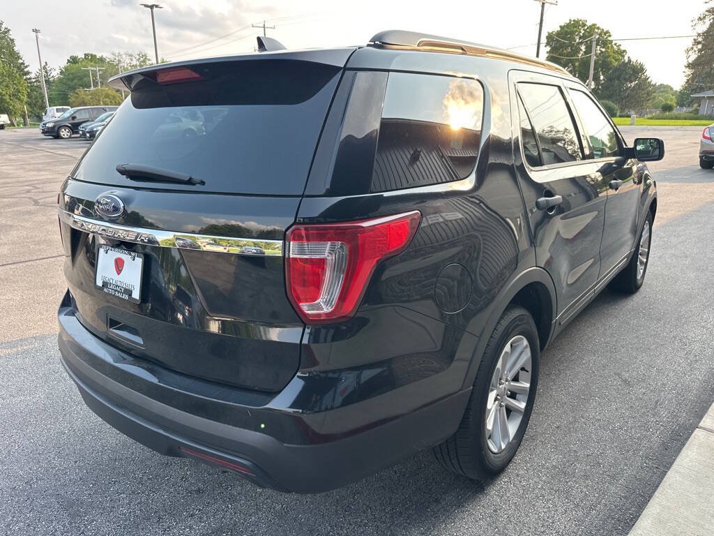 Used 2017 Ford Explorer FWD image 5
