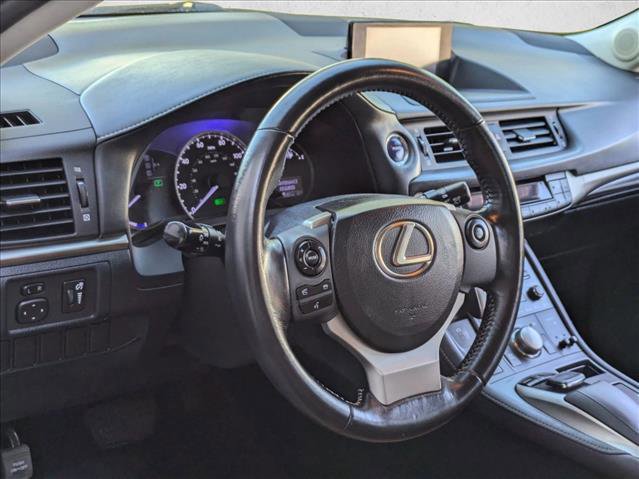 Used 2016 Lexus CT 200h image 10