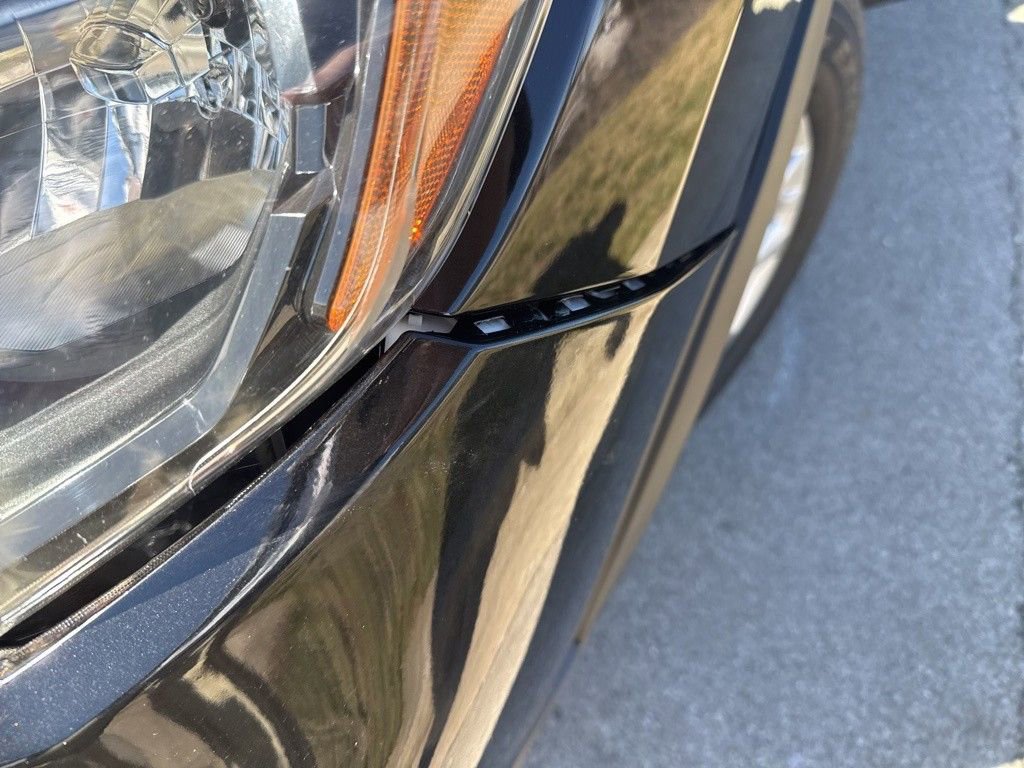 Used 2018 Nissan Rogue SV FWD image 12