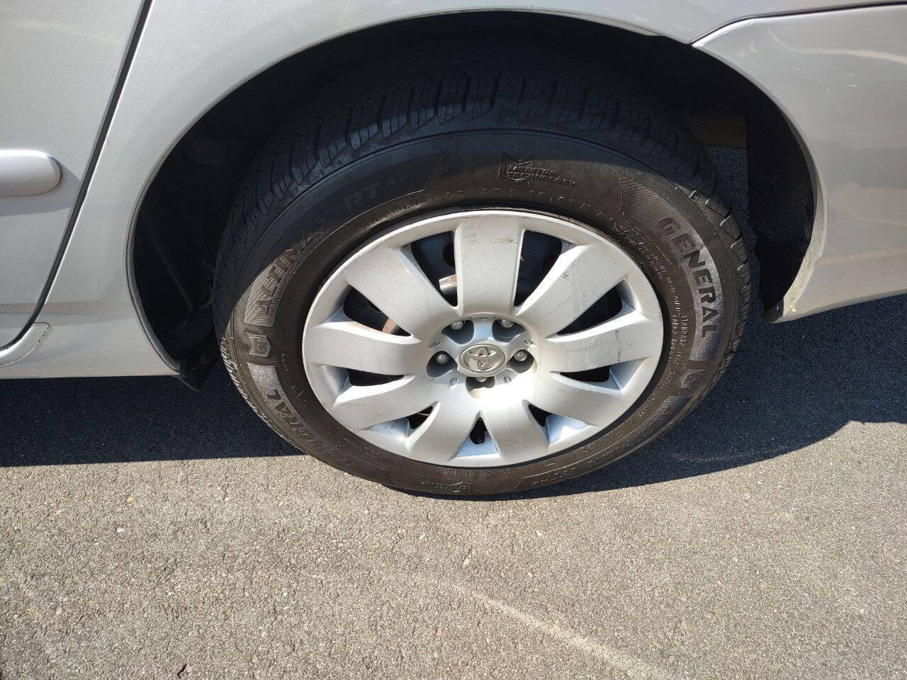 Used 2008 Toyota Corolla LE FWD image 26