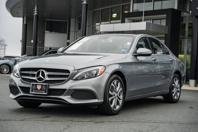 Used 2016 Mercedes-Benz C 300 4MATIC Sedan image 3
