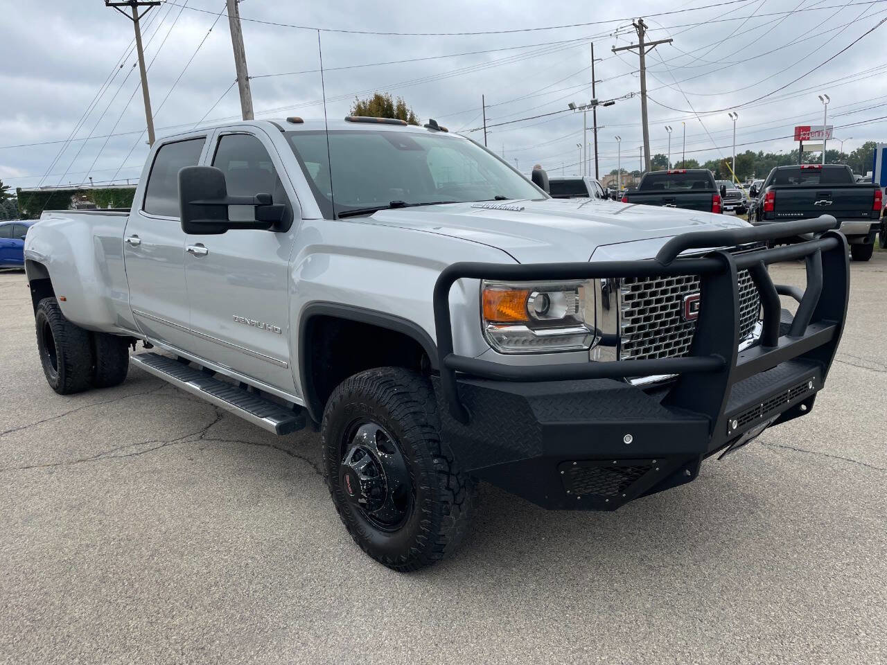 Used 2015 GMC Sierra 3500 Denali w/ Duramax Plus Package image 8