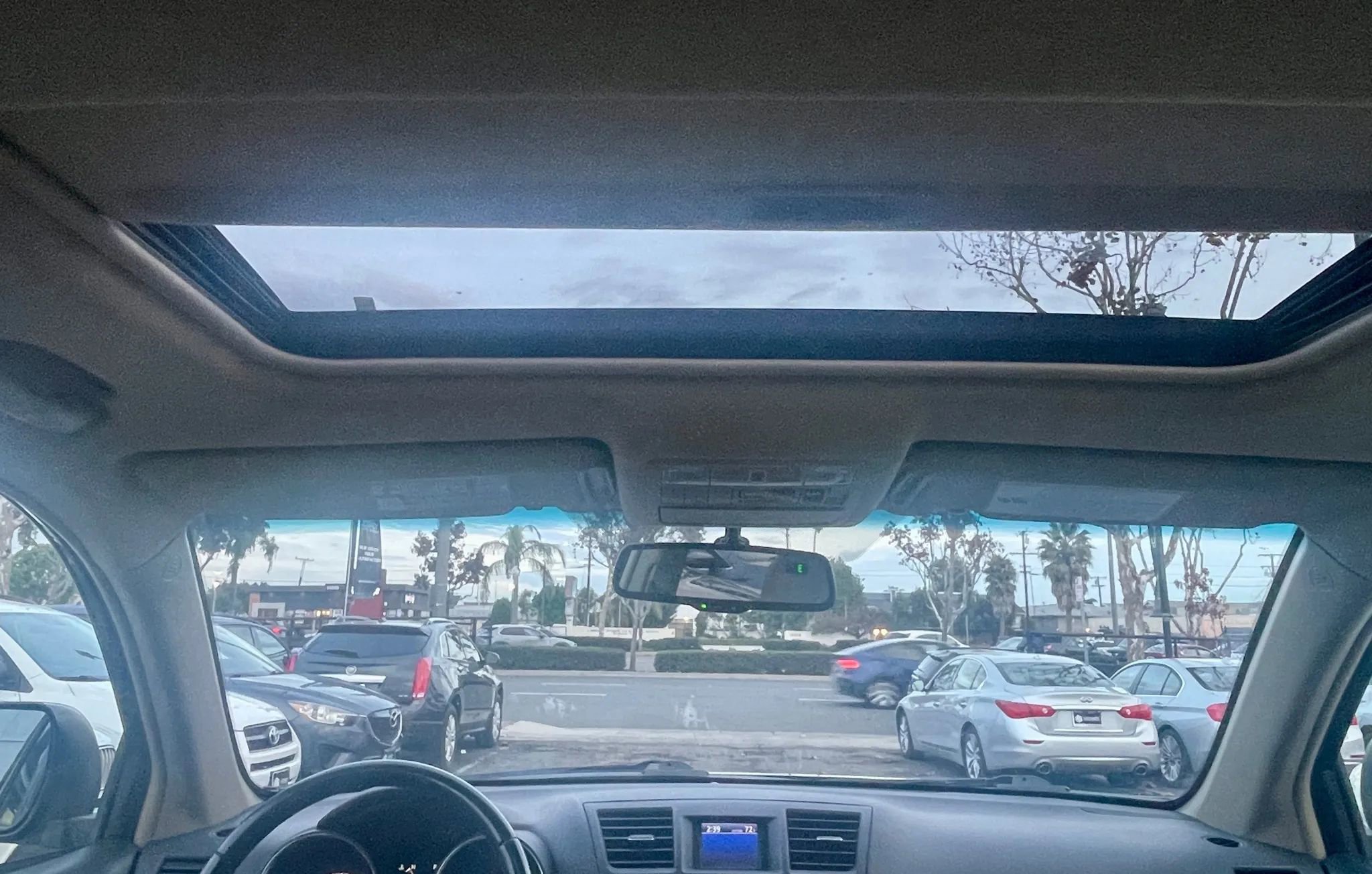 Used 2012 Toyota Highlander SE image 17