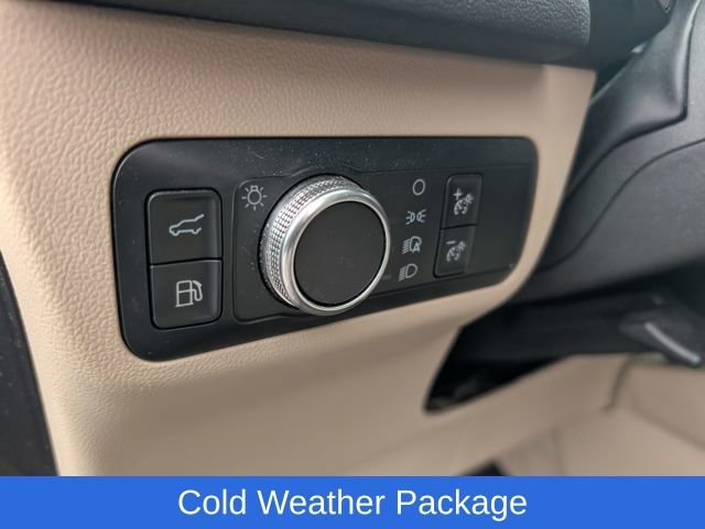 Used 2021 Ford Escape SE w/ SE Sport Appearance Package image 15