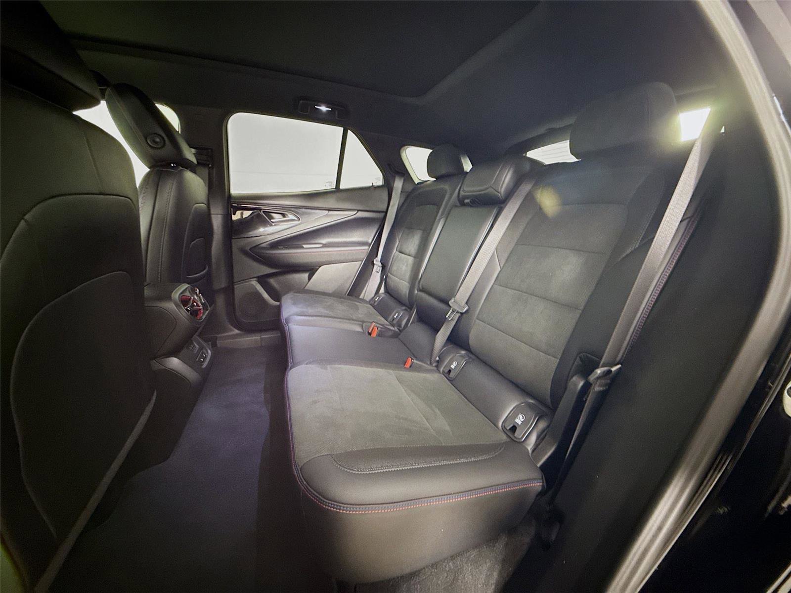 Used 2025 Chevrolet Blazer EV RS image 25