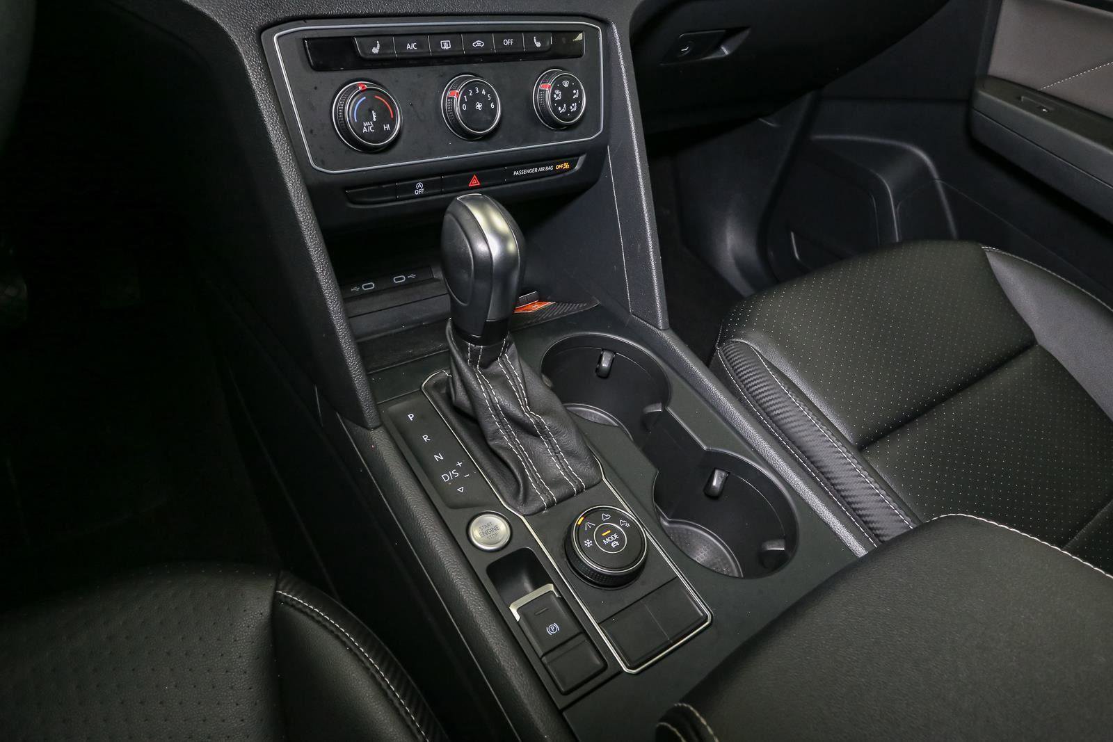 Certified 2023 Volkswagen Atlas Cross Sport SE image 31