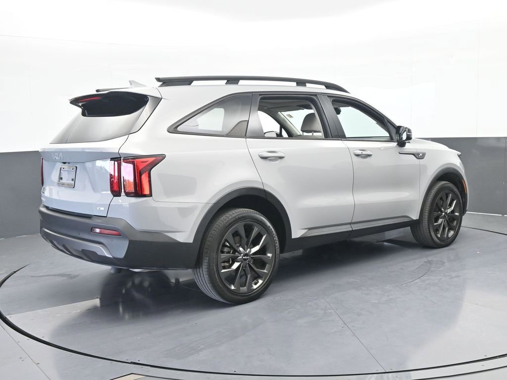 Used 2023 Kia Sorento X-Line EX image 6