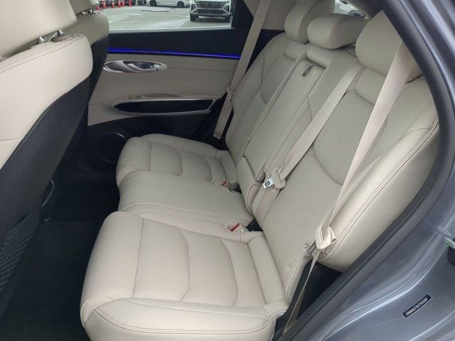 Used 2026 Genesis GV70 2.5T image 13