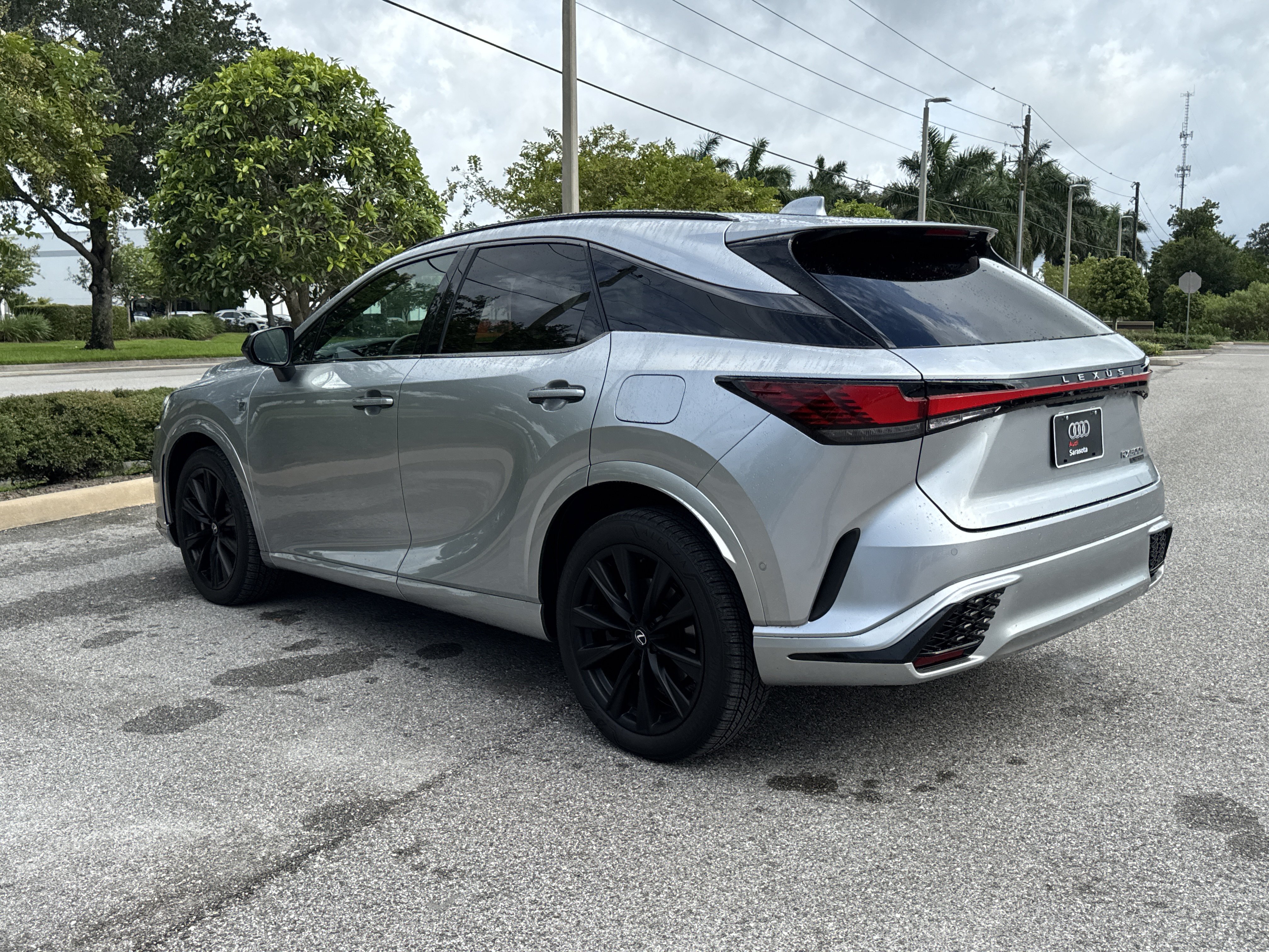 Used 2024 Lexus RX 500h F Sport w/ Convenience Package AWD/4WD image 6