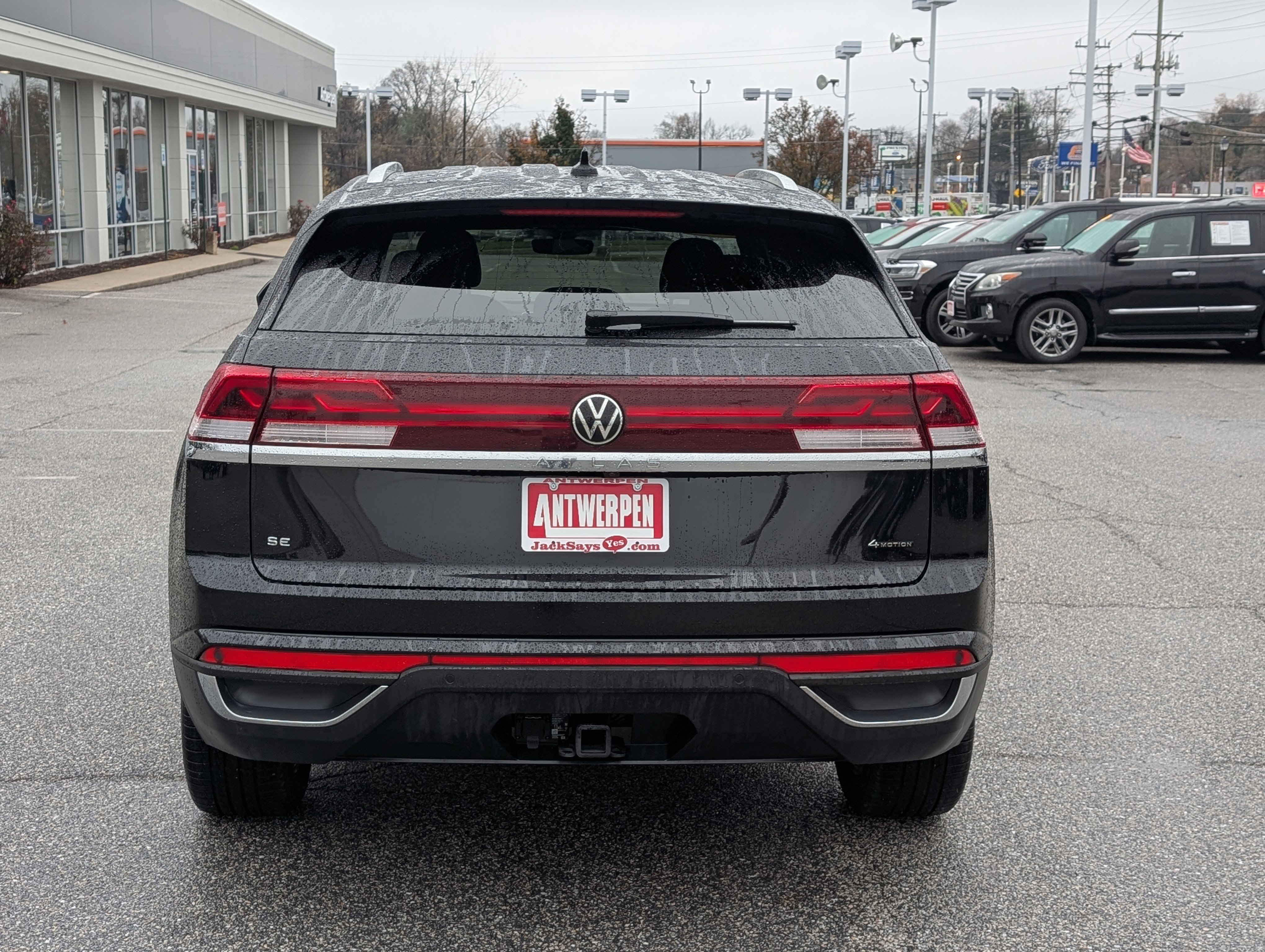 Used 2025 Volkswagen Atlas Cross Sport SE image 4