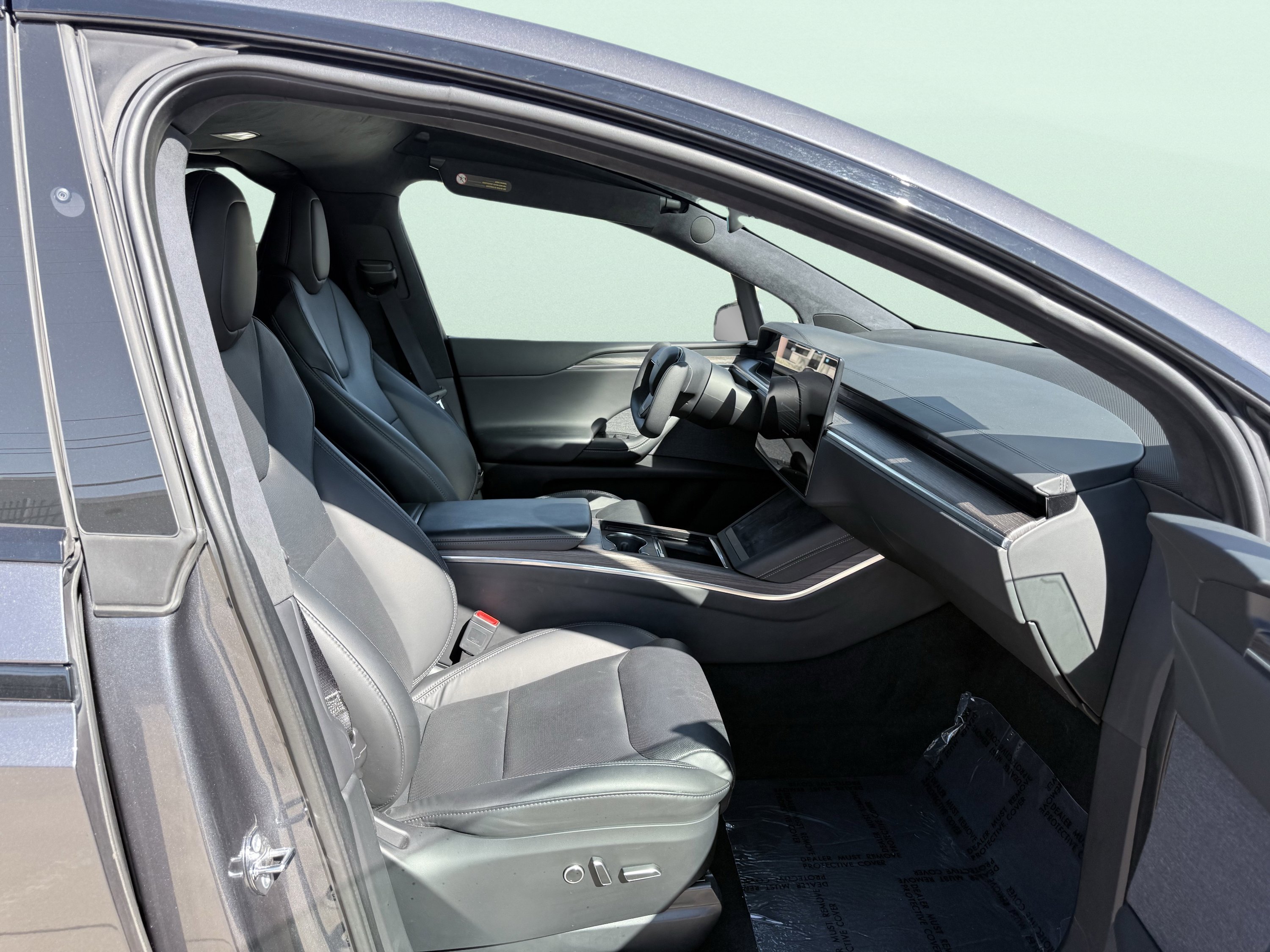 Used 2023 Tesla Model X image 46