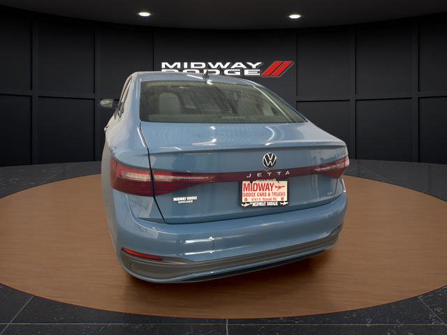 Used 2025 Volkswagen Jetta SE FWD image 6
