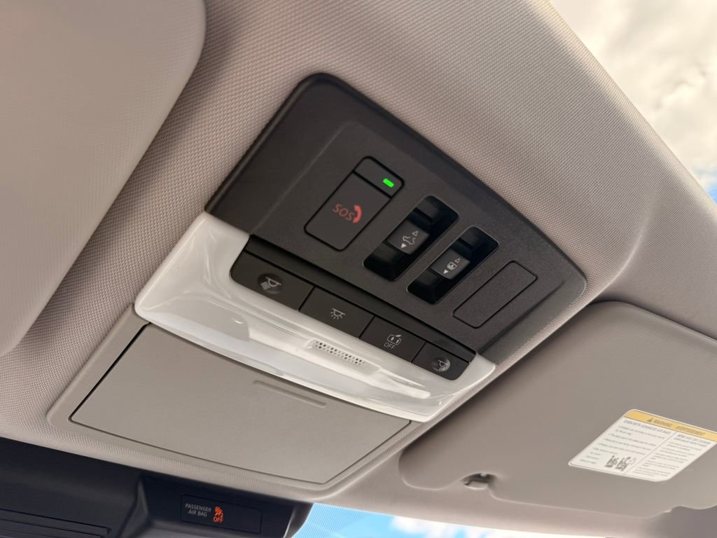 Used 2024 Mitsubishi Outlander SEL Black Edition image 29