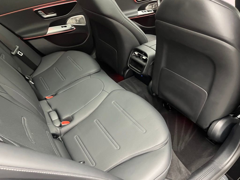 Used 2025 Mercedes-Benz E 53 AMG e 4MATIC Sedan image 35