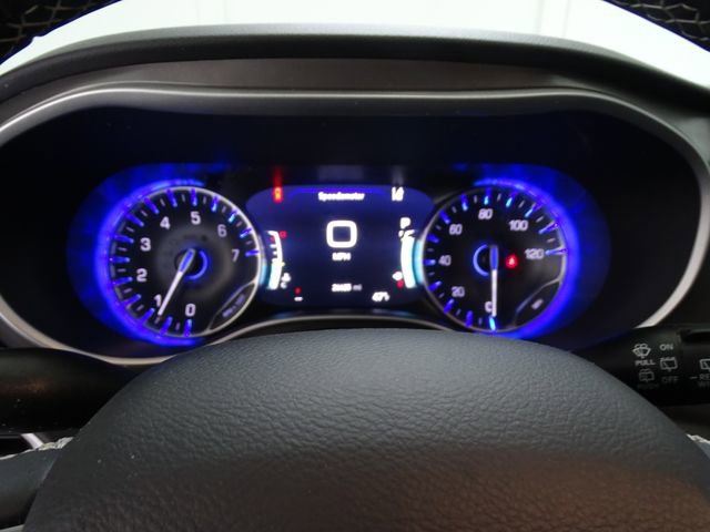 Used 2025 Chrysler Pacifica Select FWD image 16