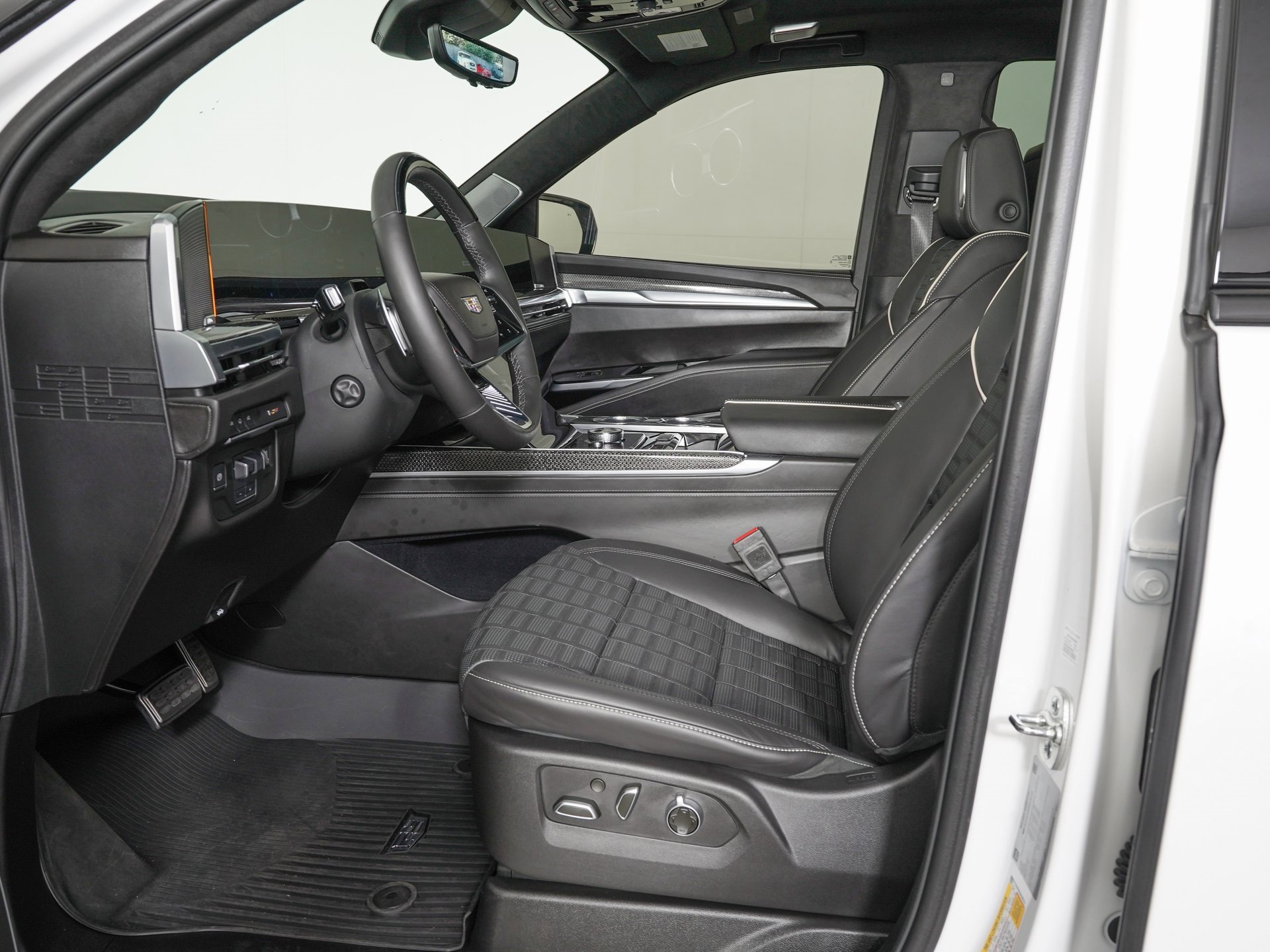 Used 2025 Cadillac Escalade V w/ LPO, Floor Liner Package image 17