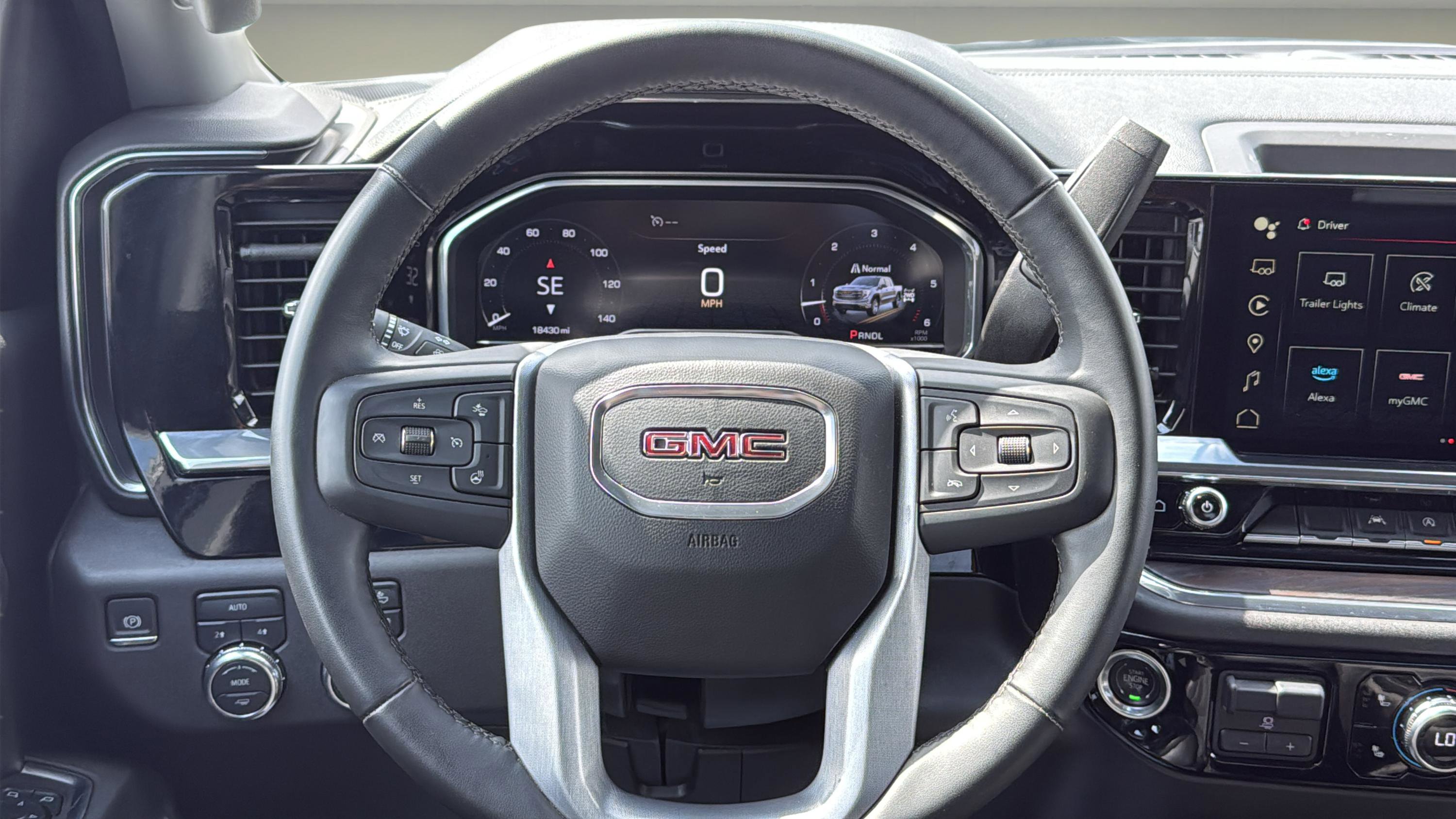 Used 2025 GMC Sierra 1500 SLT AWD/4WD image 12
