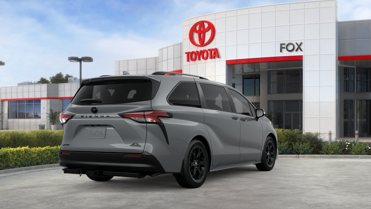 New 2026 Toyota Sienna XLE Woodland Edition AWD/4WD image 32