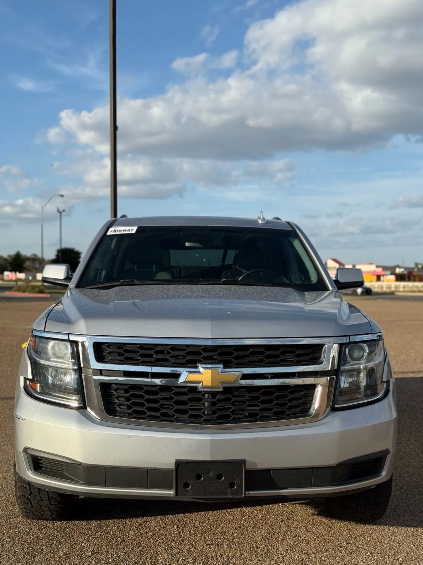 Used 2019 Chevrolet Suburban LT image 2