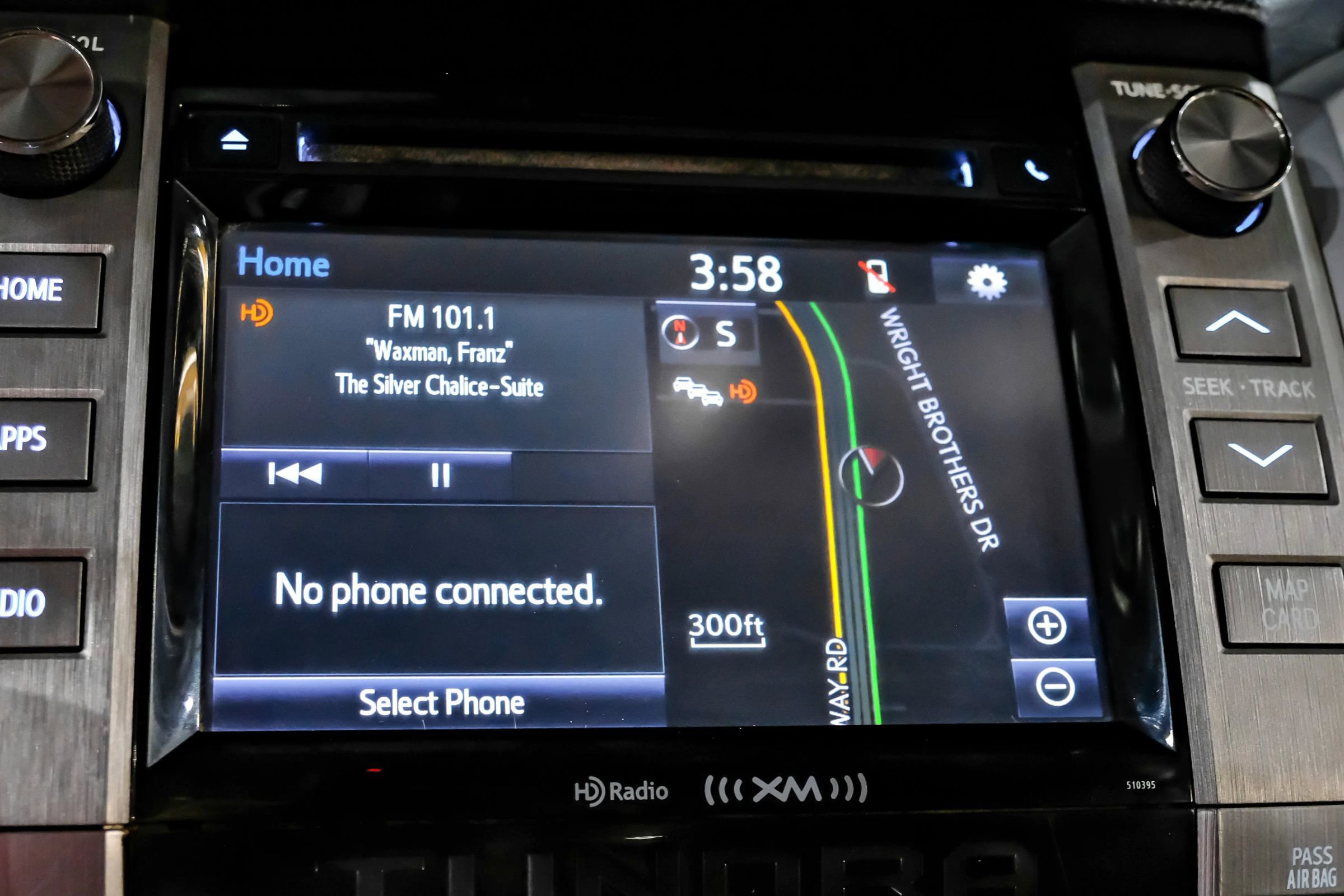 Used 2019 Toyota Tundra SR5 w/ SR5 Upgrade Package AWD/4WD image 37