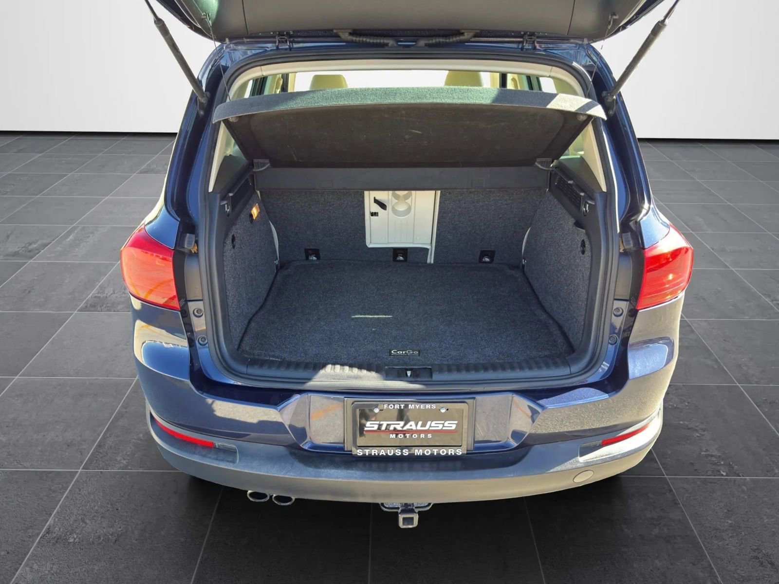 Used 2013 Volkswagen Tiguan SE image 27