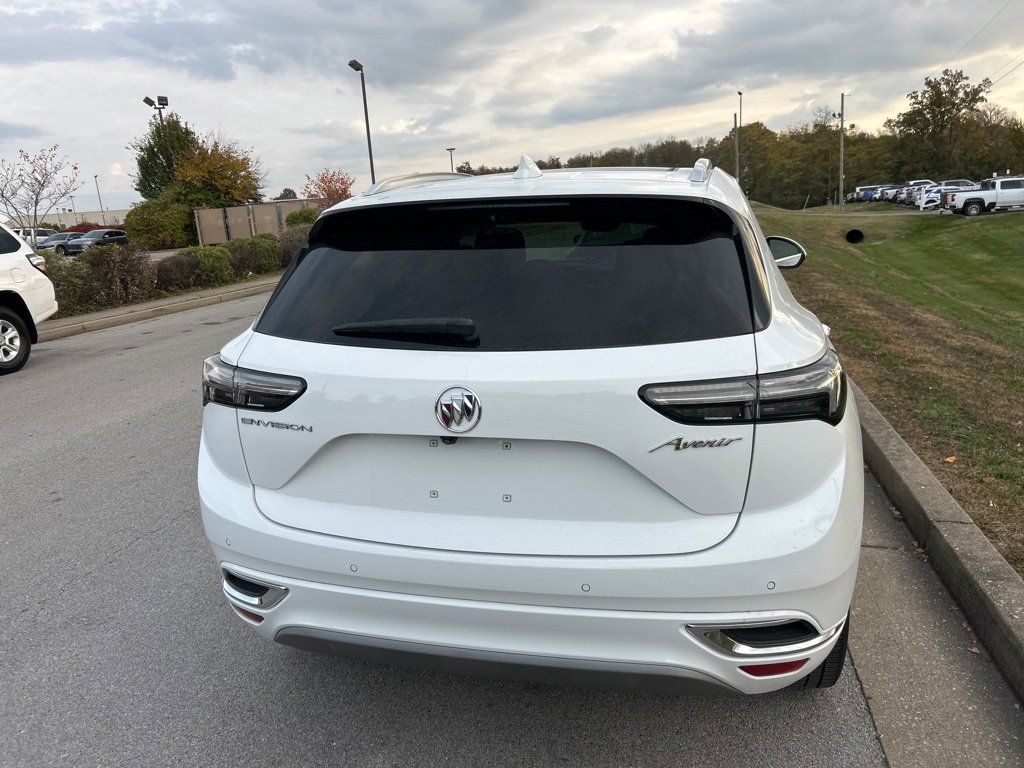 Used 2022 Buick Envision Avenir w/ Technology Package II image 5