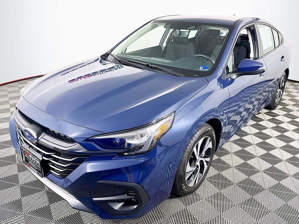 Used 2025 Subaru Legacy Premium image 3