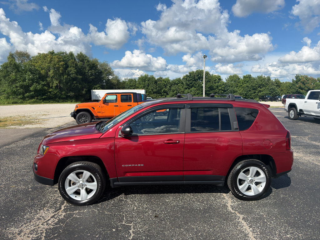 Used 2016 Jeep Compass Sport w/ Power Value Group FWD image 2