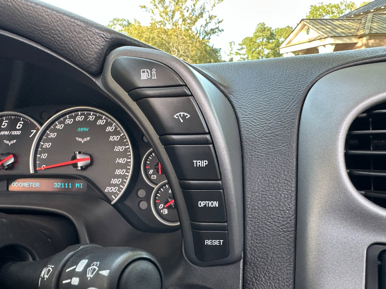 Used 2006 Chevrolet Corvette Convertible w/ Preferred Equipment Group image 27