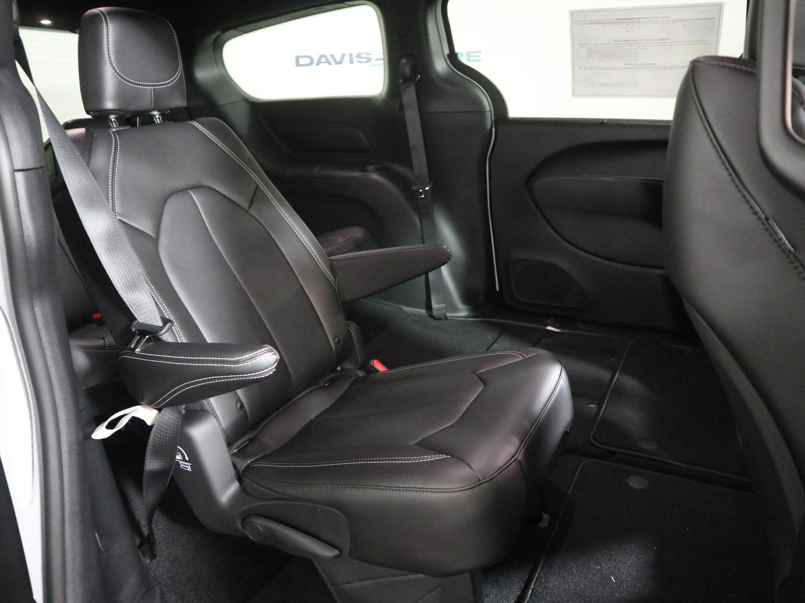 New 2026 Chrysler Pacifica Select image 21