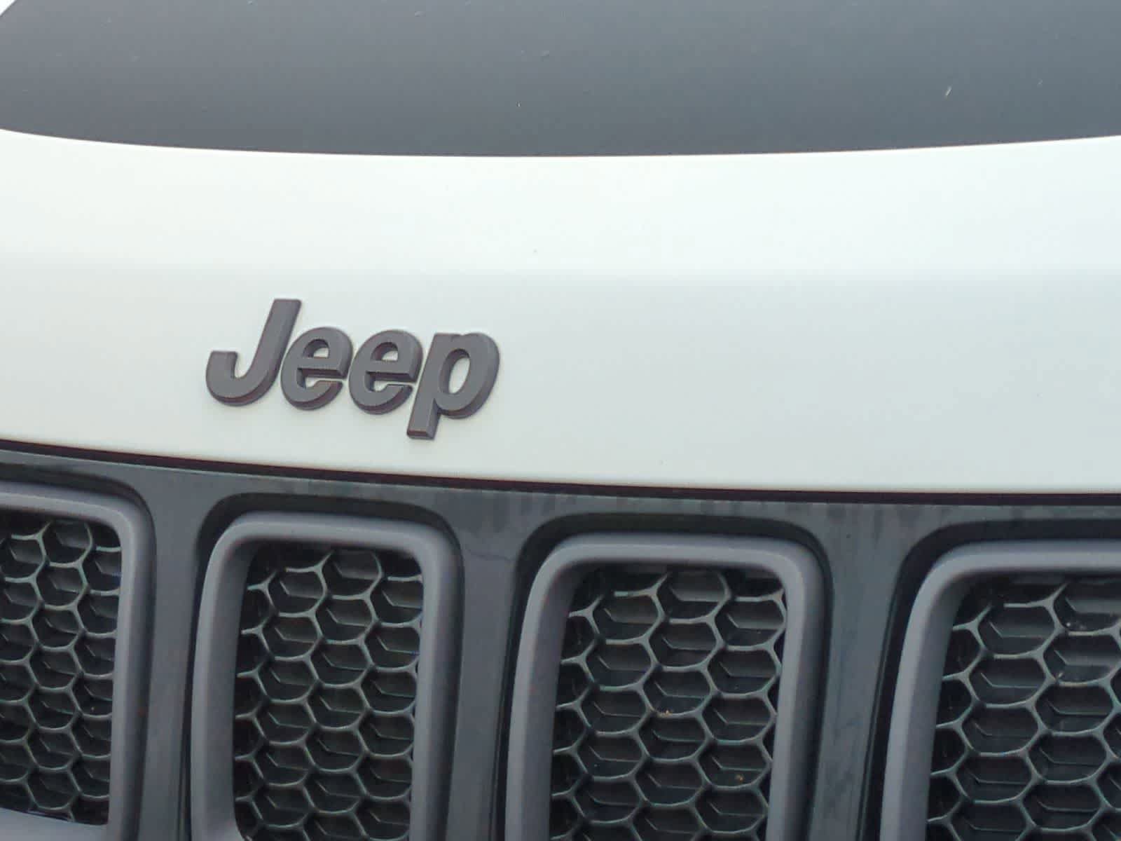 Used 2019 Jeep Compass Trailhawk AWD/4WD image 5