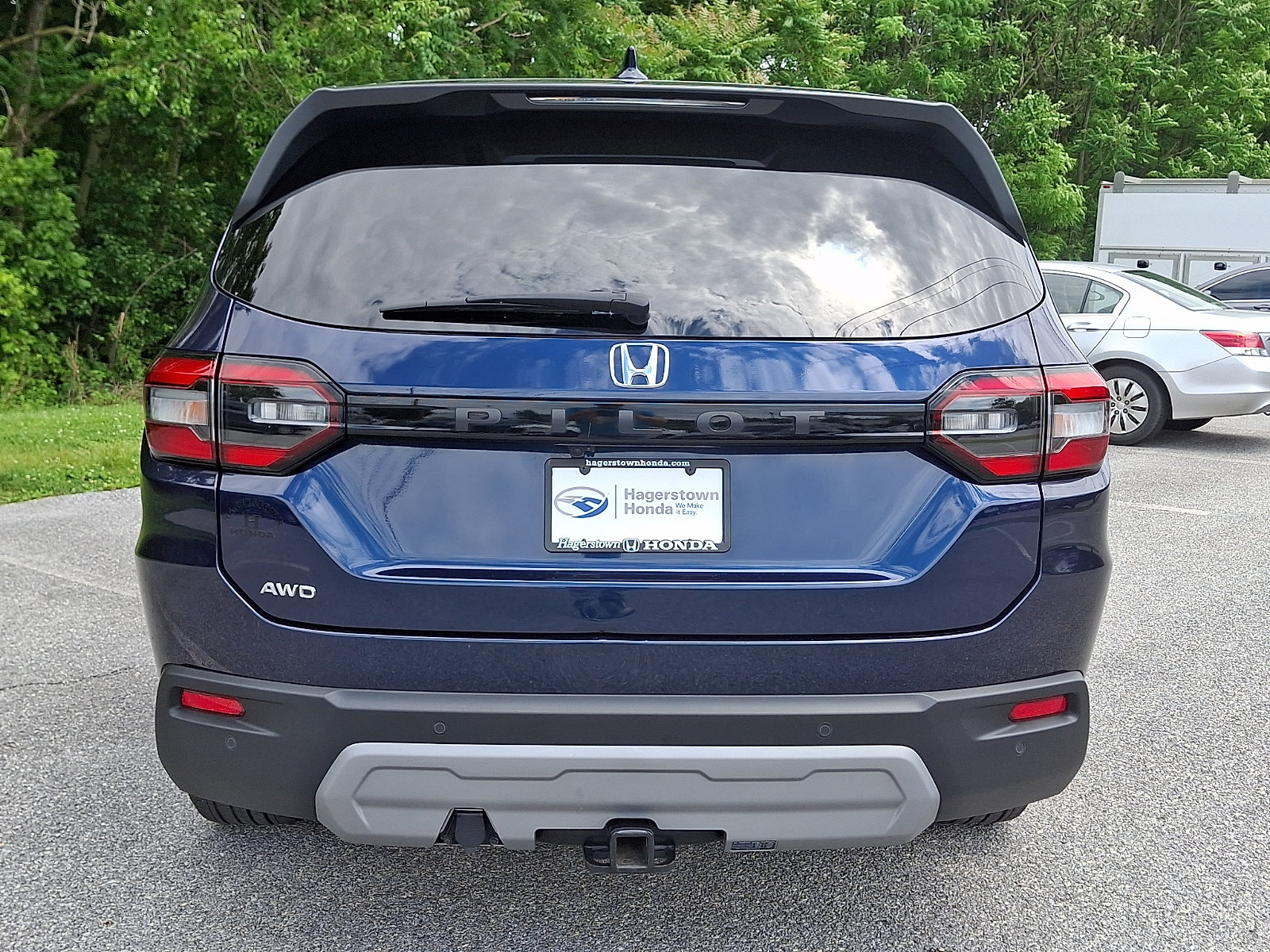 Used 2025 Honda Pilot EX-L image 5