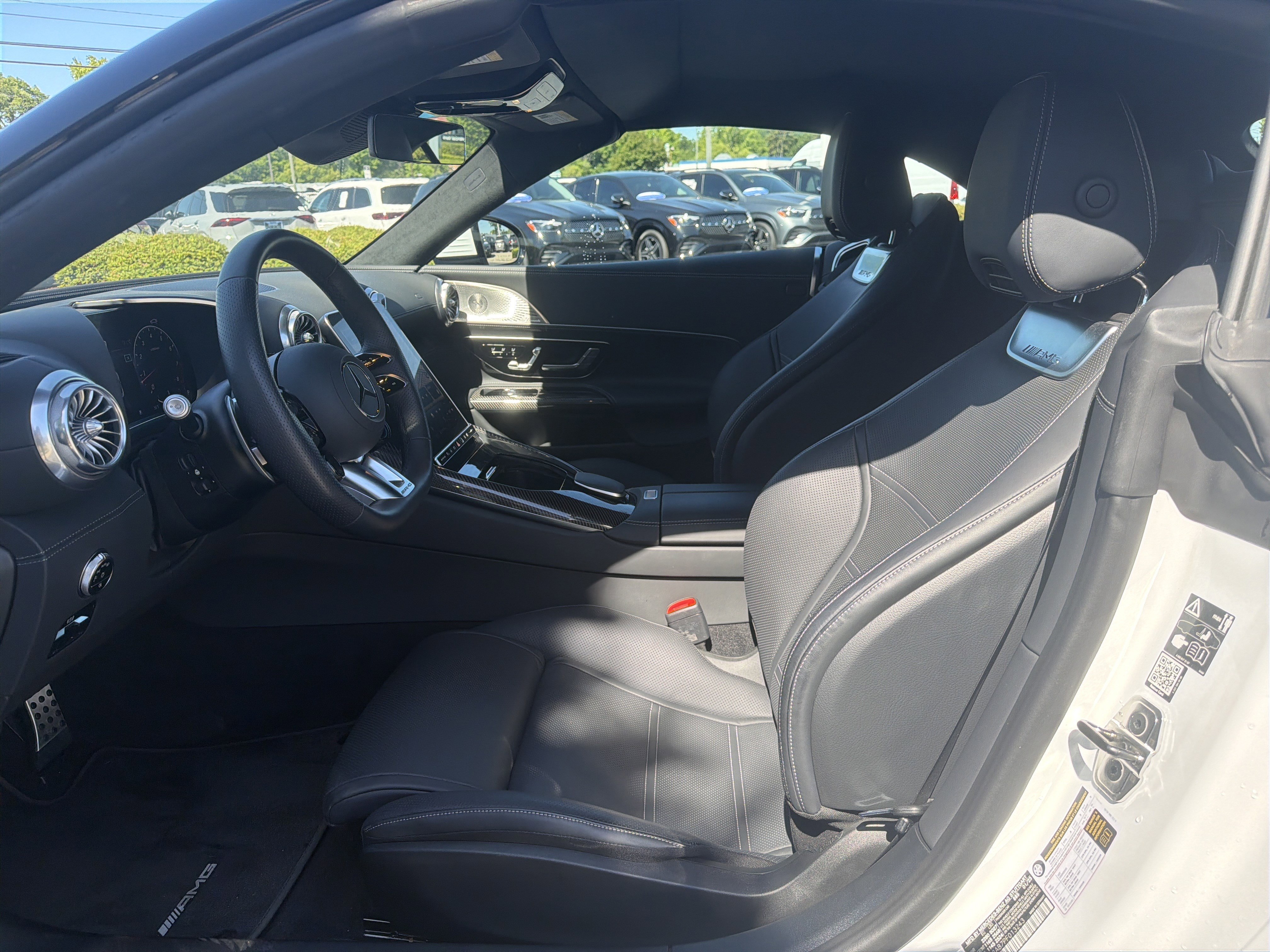 Used 2023 Mercedes-Benz SL 55 AMG 4MATIC image 32