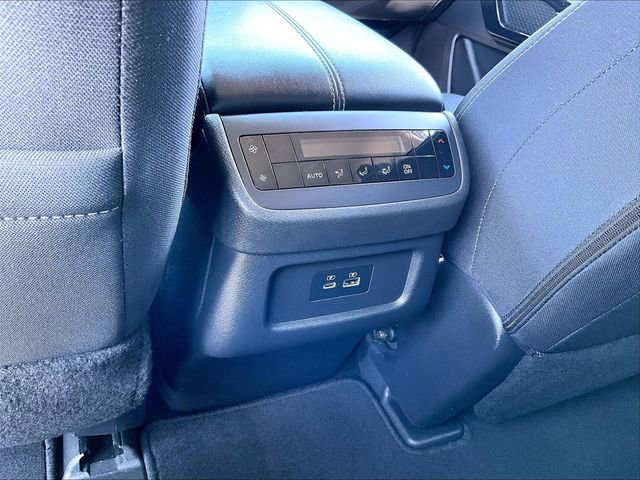 Used 2023 Nissan Pathfinder SV image 29