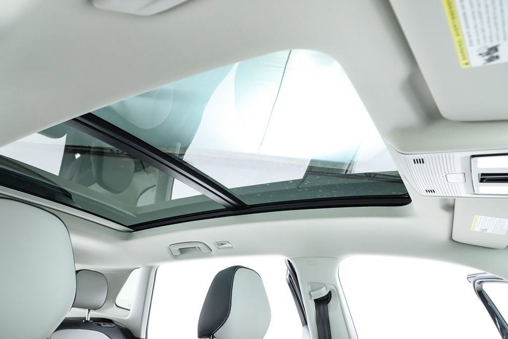 New 2026 Volkswagen Tiguan SE image 76