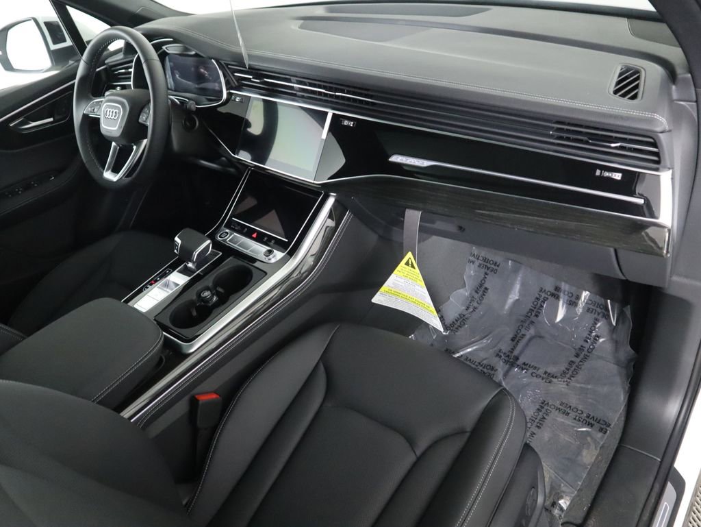 New 2025 Audi Q7 3.0T Premium Plus image 19
