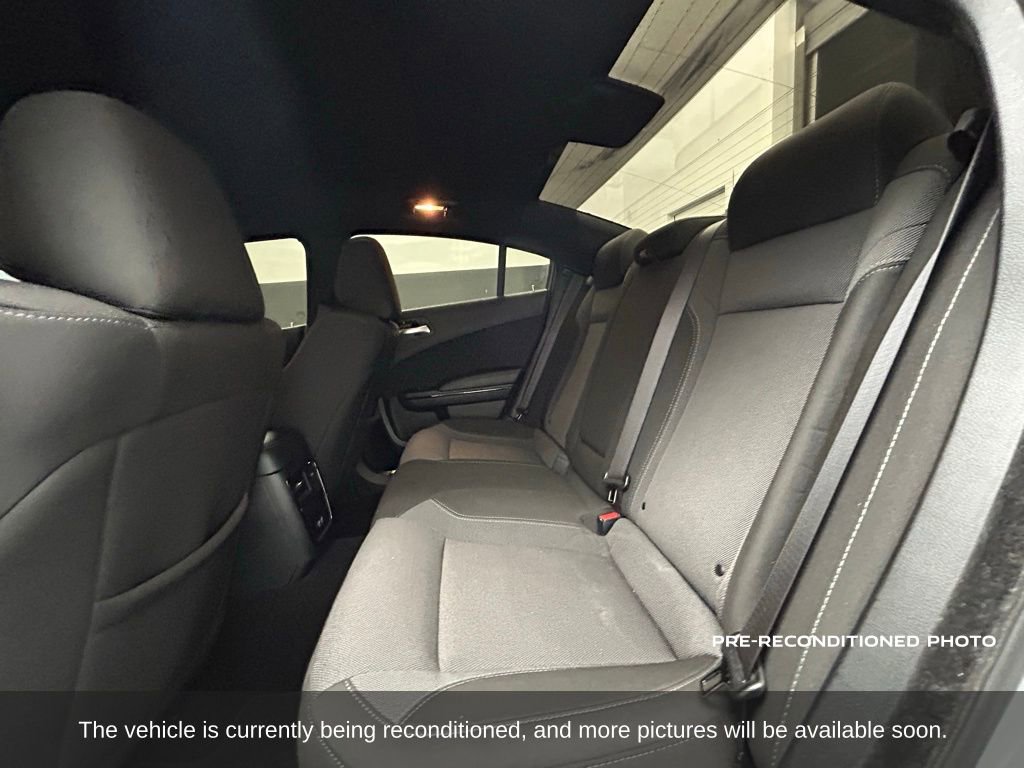 Used 2022 Dodge Charger SXT w/ Blacktop Package image 12