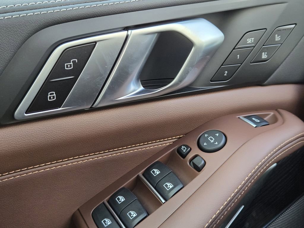 New 2026 BMW X5 xDrive40i w/ Executive Package image 25