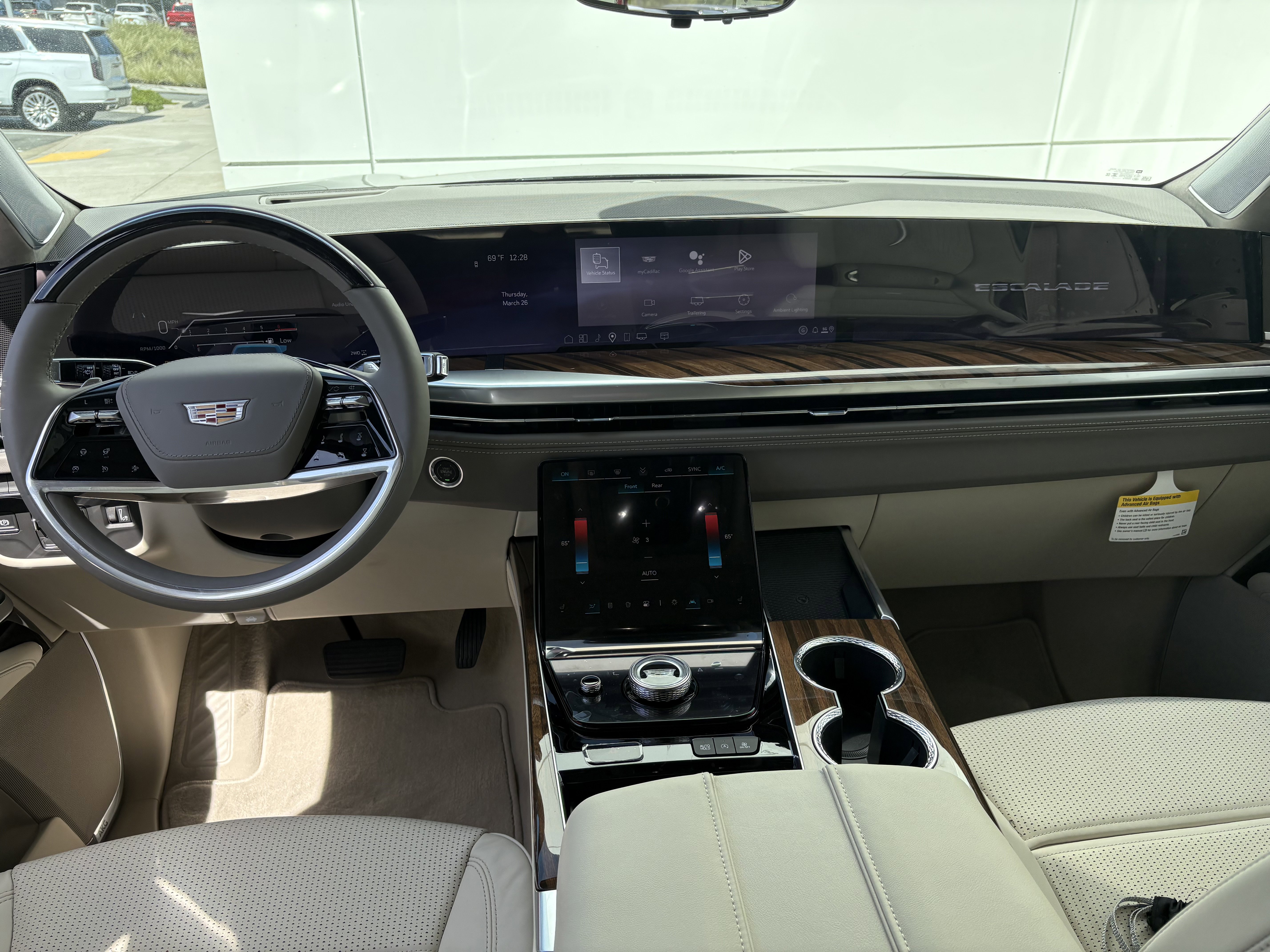 New 2026 Cadillac Escalade Platinum Sport w/ LPO, ONYX Package image 23