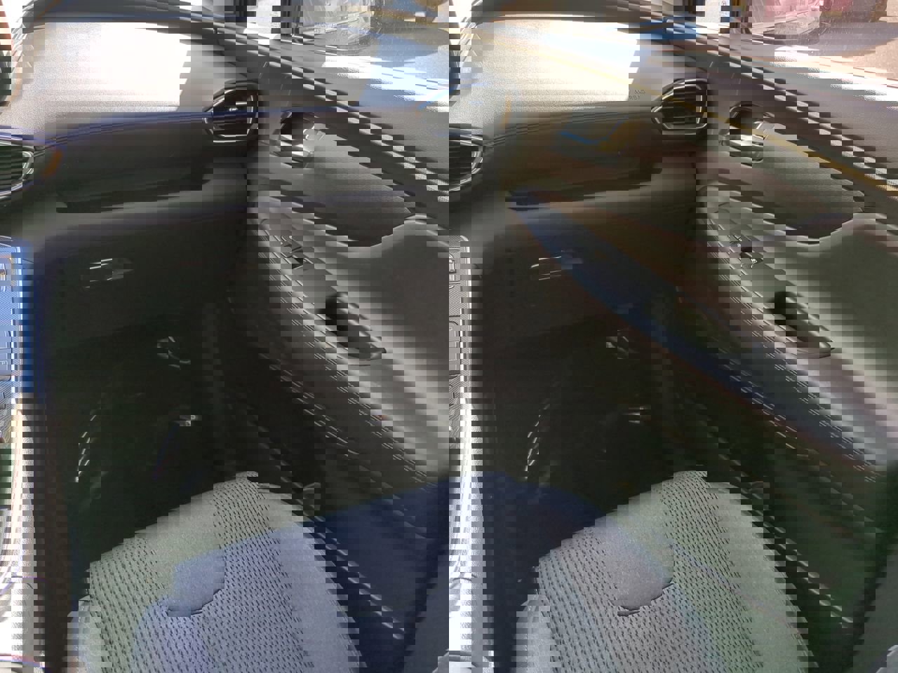 Used 2022 Hyundai Santa Fe SEL w/ Convenience Package image 17