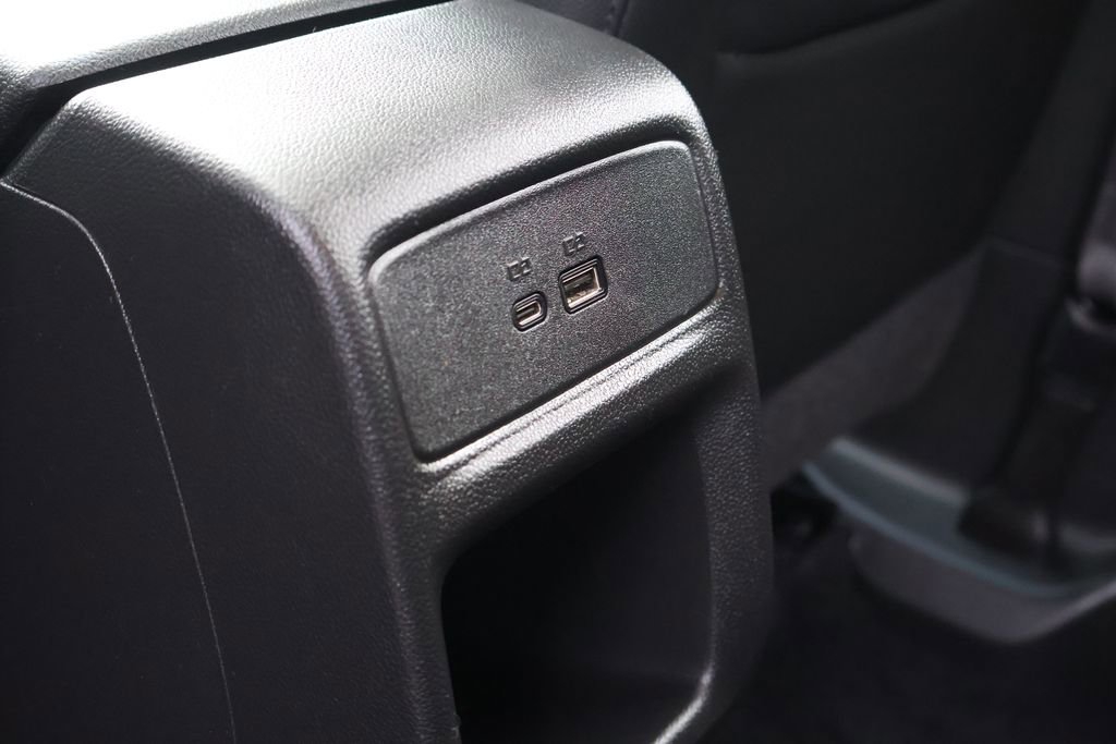 Certified 2024 Chevrolet Trax RS w/ Sunroof Package image 46