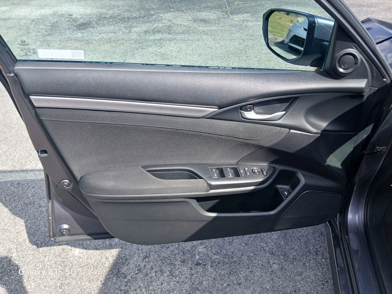 Used 2018 Honda Civic EX image 11