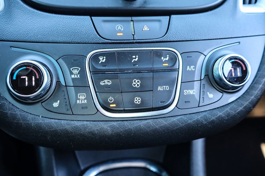 Used 2023 Chevrolet Malibu LT image 30