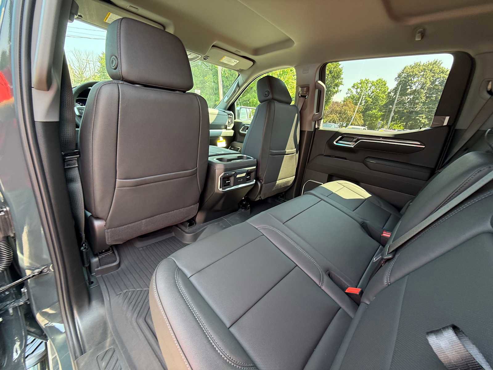 New 2026 Chevrolet Silverado 1500 LTZ w/ Z71 Off-Road Package image 25